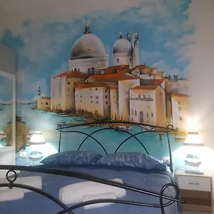 Bed Stazione Couette-café