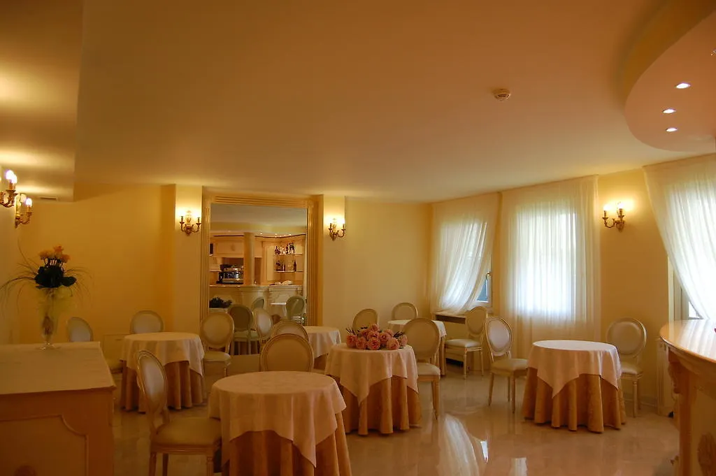 Hotel Motel Gold Calcinate
