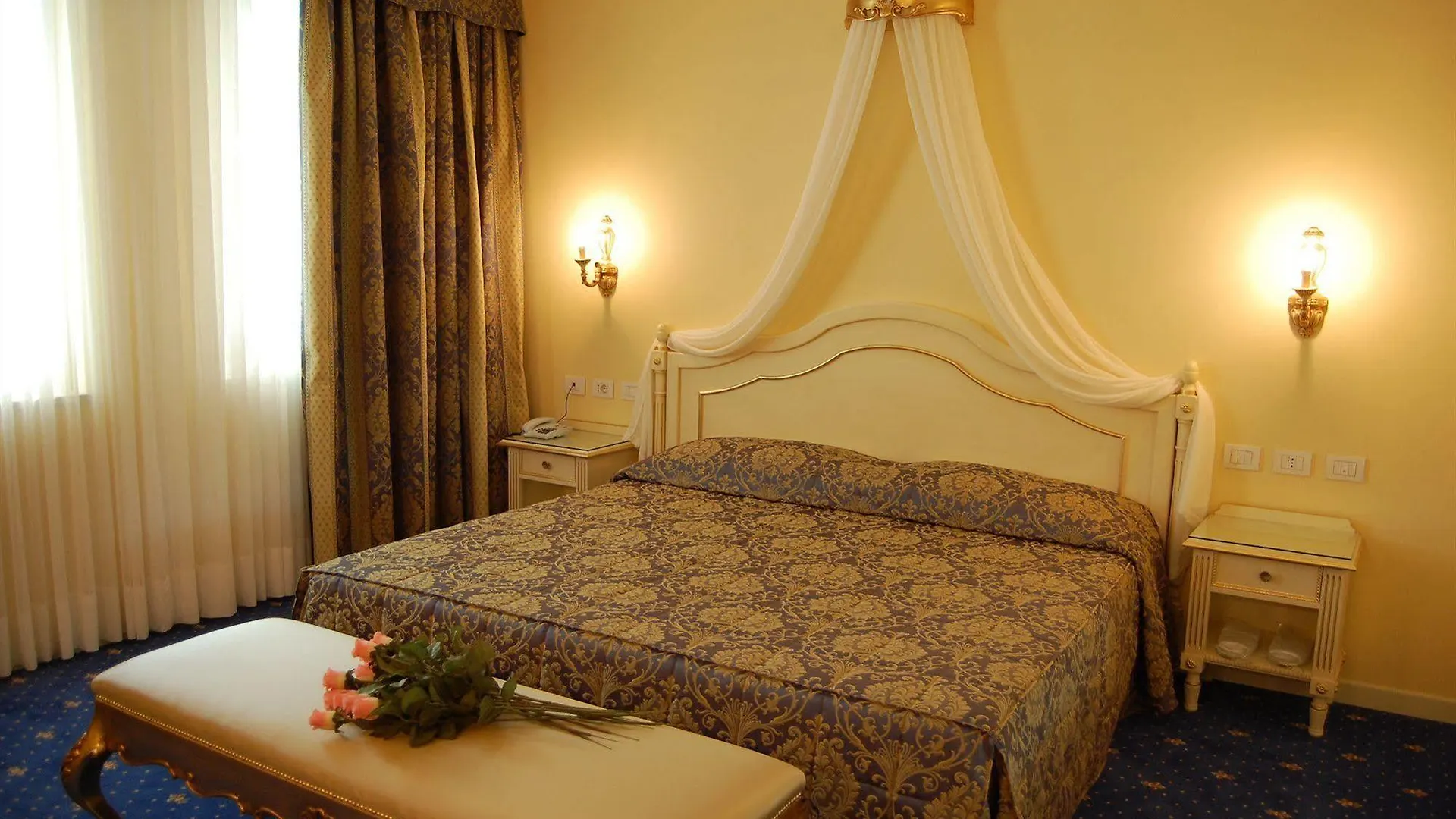 Hotel Motel Gold Calcinate